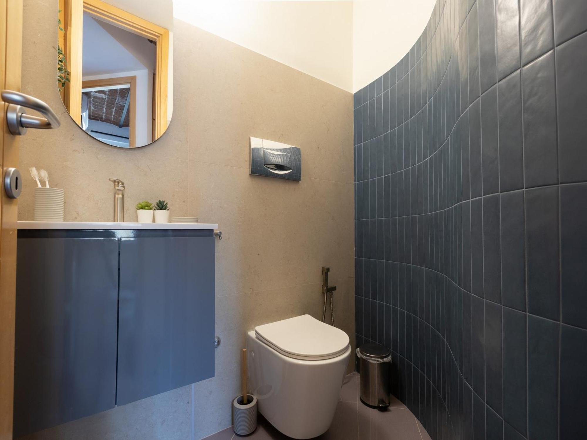 Apartment The Rent - Two-bedroom With Terrace Near Trevi Fountain